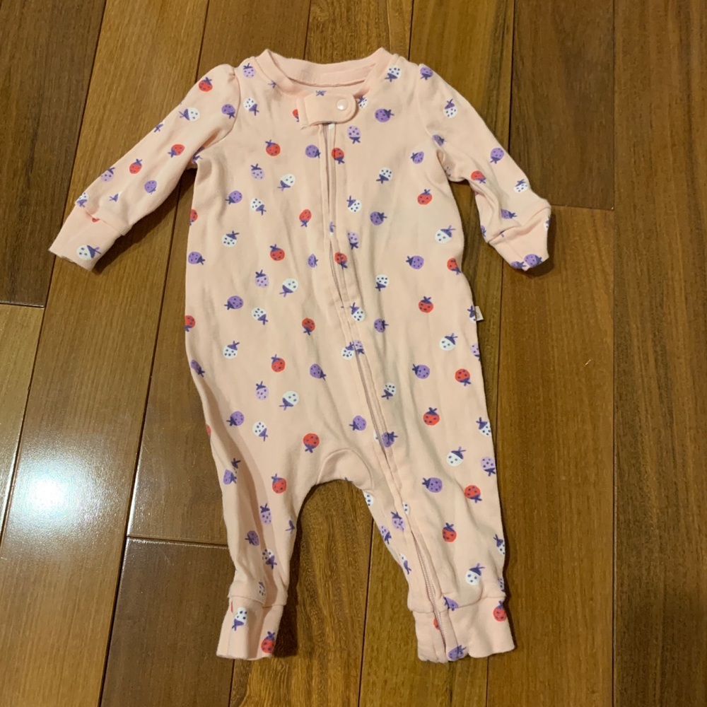 Baby gap one piece ladybug zip up baby girl size 0-3 months